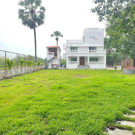 Classic Villa Pālghar Kültér fotó